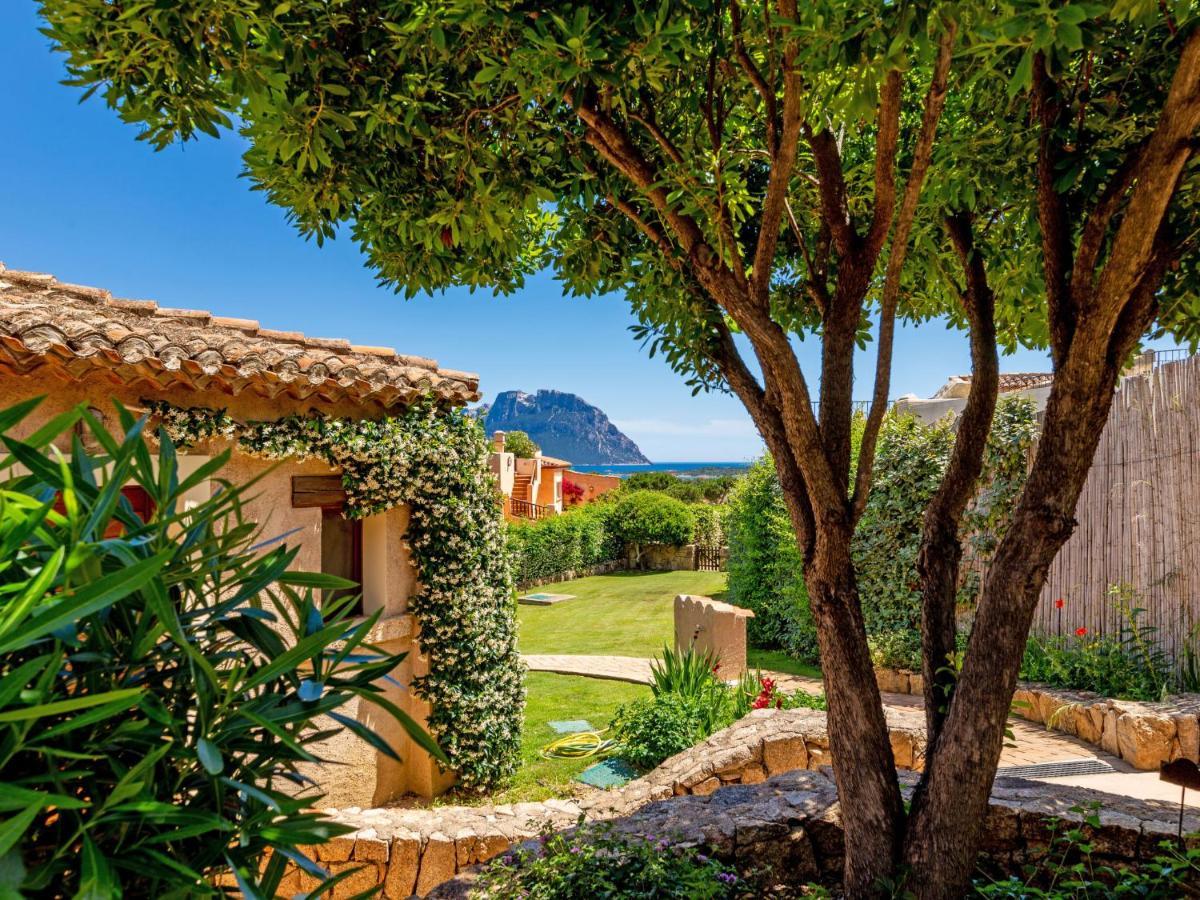 Holiday Home Erica 21 - Vista Village By Interhome Porto San Paolo  Bagian luar foto